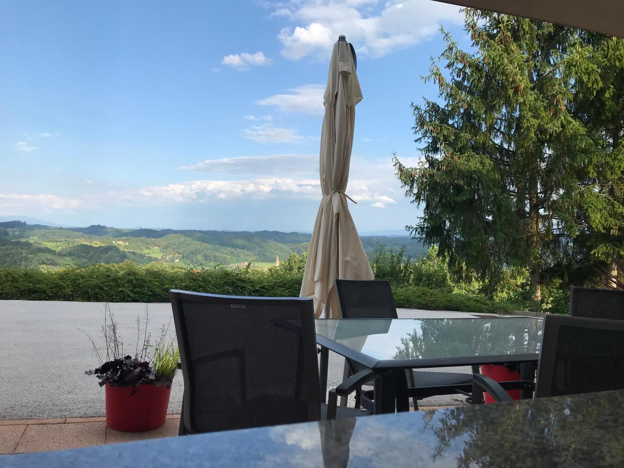 Morning Coffee W A View :) Apartment Podcetrtek Exterior photo